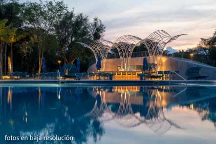 Piscina y área social del Módulo 1